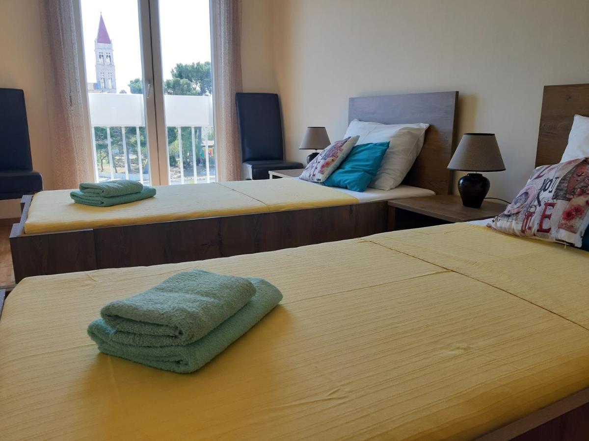 Apartman Petrovic City Center Τρογκίρ Εξωτερικό φωτογραφία