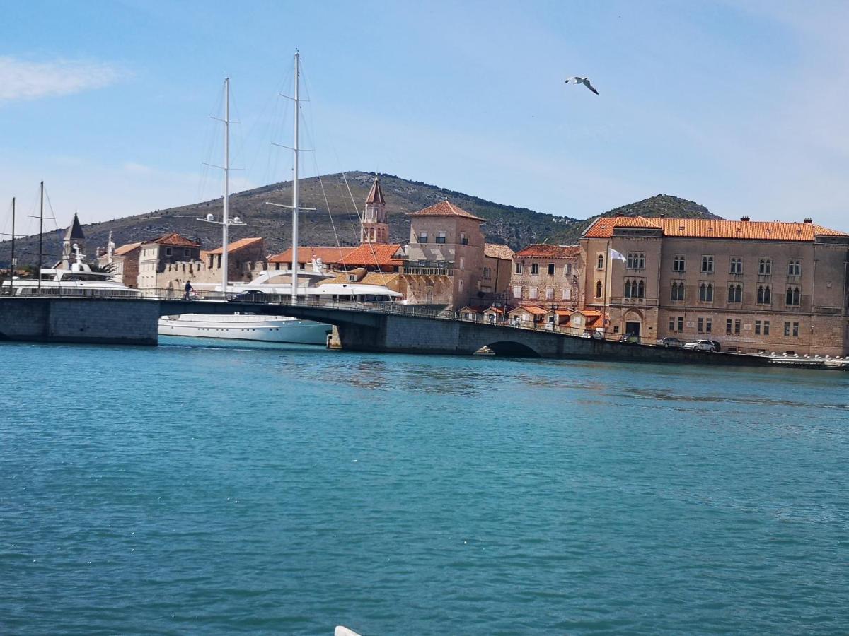 Apartman Petrovic City Center Τρογκίρ Εξωτερικό φωτογραφία