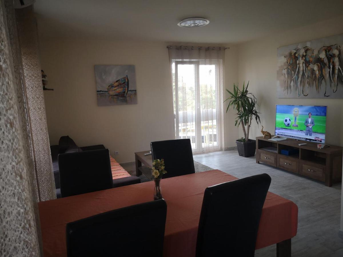 Apartman Petrovic City Center Τρογκίρ Εξωτερικό φωτογραφία
